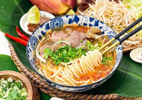 Bún bò Huế thơm ngon và đậm đà ai cũng muốn thưởng thức