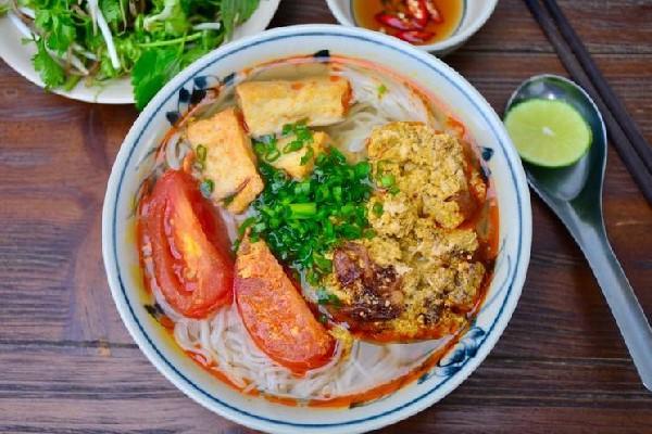 Bún riêu cua luôn là món ăn sáng thơm ngon khó cưỡng