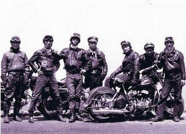 Tokyo Rockabilly Club, hội motorcycle gang đầu tiên tại Nhật Bản (1950)