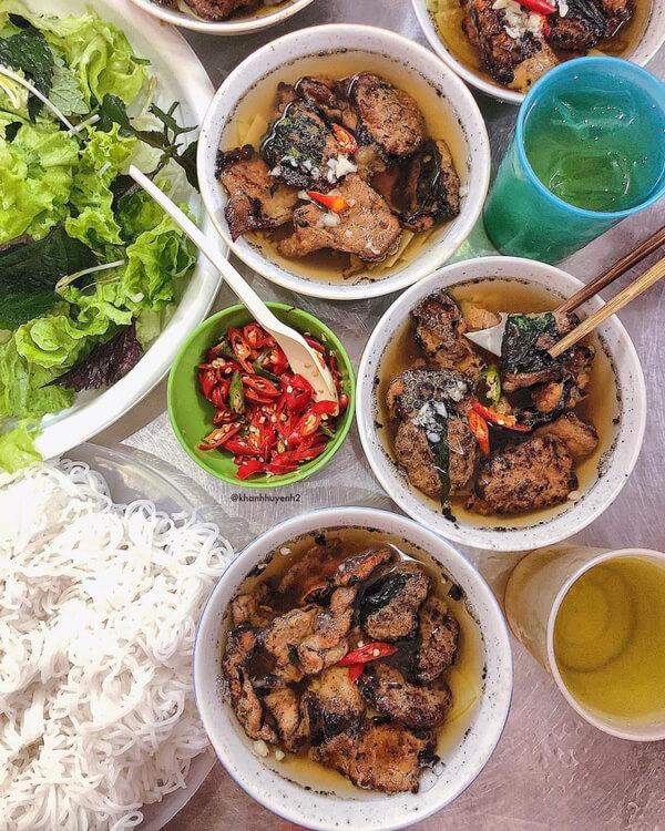 quán bún chả ngon nhất Hà Nội