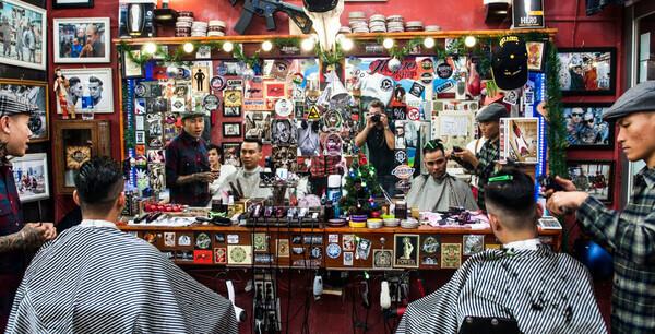 Thợ cắt tóc tại Liêm Barber Shop