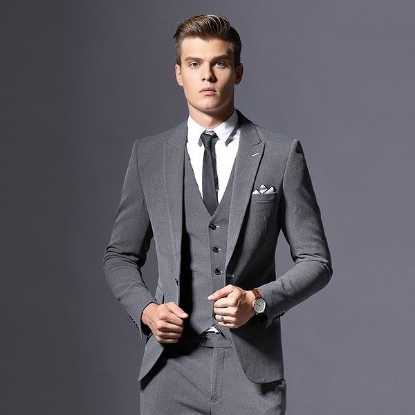 Cách lựa chọn suit nam theo hoạ tiết và chất liệu