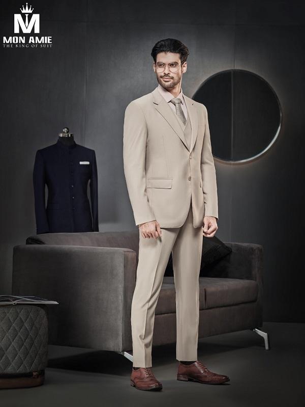 Cách lựa chọn suit nam theo hoạ tiết và chất liệu