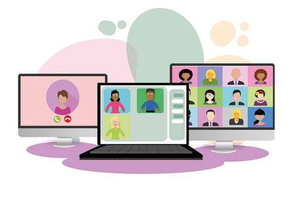 Hình ảnh minh họa: Blogger tương tác với độc giả