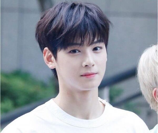 Tóc nam two block mái thưa