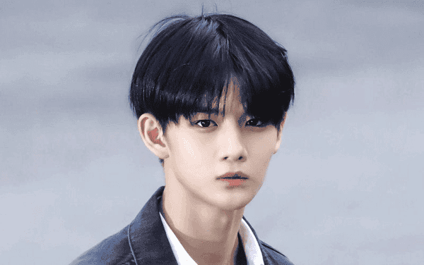kiểu tóc two block của Bae Jin Young