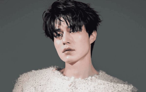 kiểu tóc two block Hàn Quốc của Lee Dong Wook