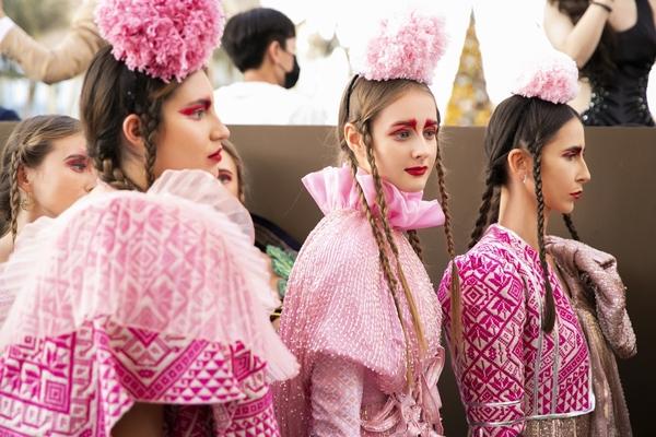 BST Hái Mơ của NTK Lý Quí Khánh