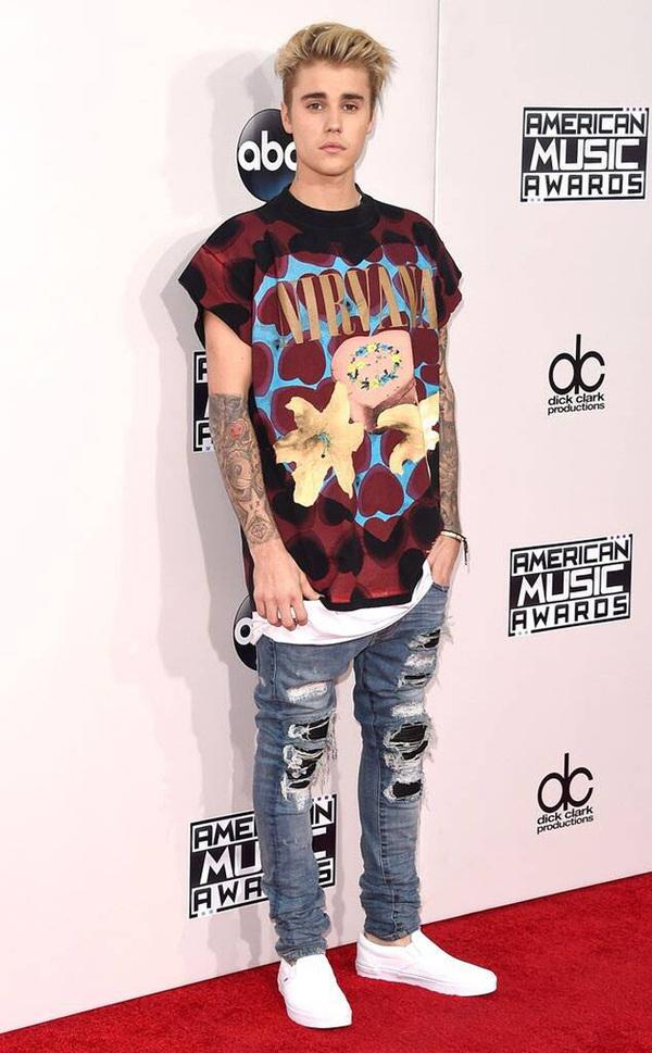 Thời trang Justin Bieber: Một phong cách thời trang cá tính không lẫn lộn