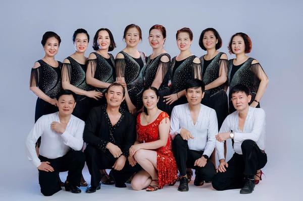 Trang phục khiêu vũ Dũng Thủy