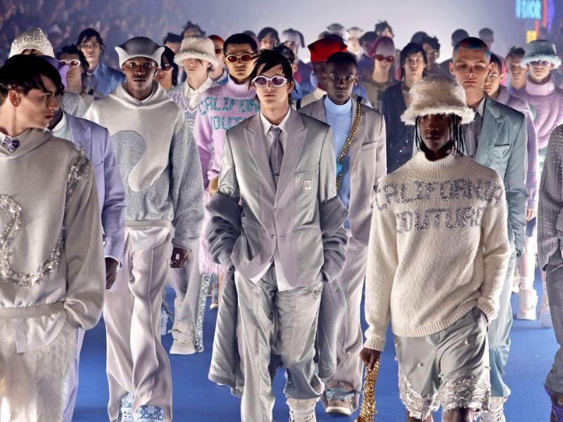 Bộ sưu tập thời trang nghỉ dưỡng đã có những buổi ra mắt riêng