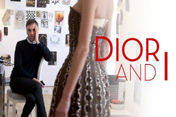 Dior And I sẽ cho bạn biết về qu&aacute; tr&igrave;nh của 1 buổi biểu diễn thời trang