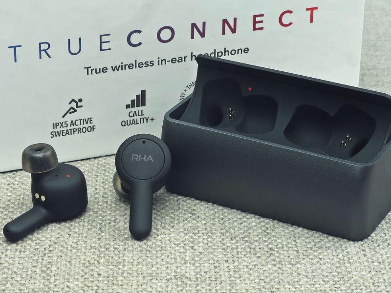 tai-nghe-true-wireless-2348