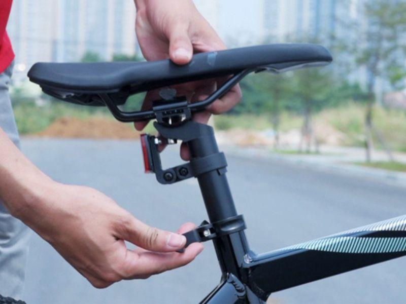 Điều chỉnh yên xe đạp