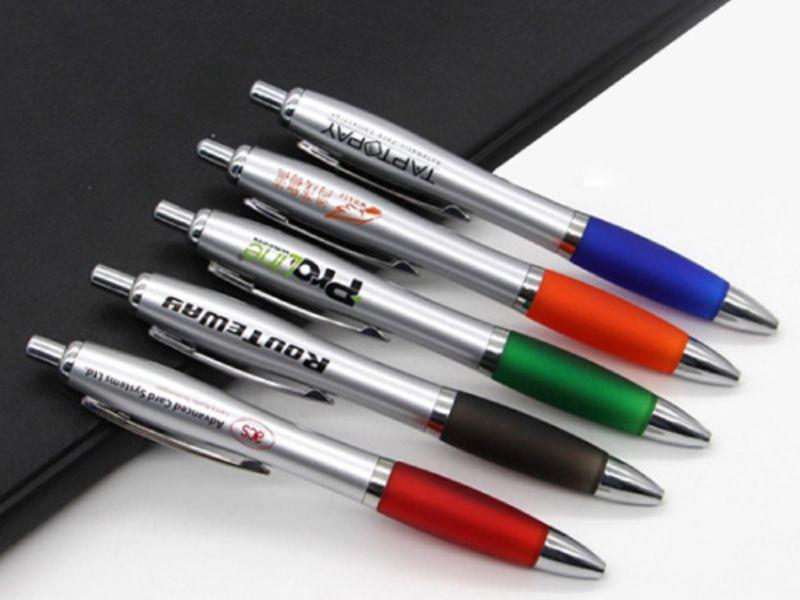 Bút viết in logo công ty - món quà đơn giản nhưng độc đáo