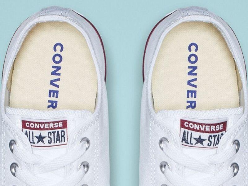 cach-nhan-biet-giay-converse-that-gia-chuan-nhat