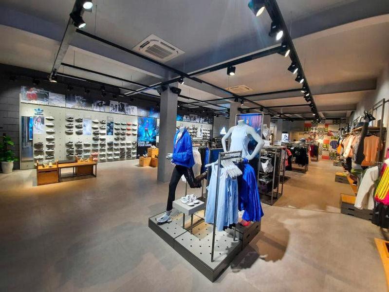 Adidas Đà Nẵng - Hệ thống cửa hàng Adidas chính hãng