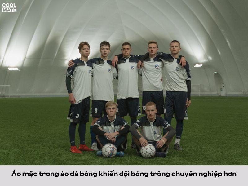 Công dụng của áo lót bóng đá