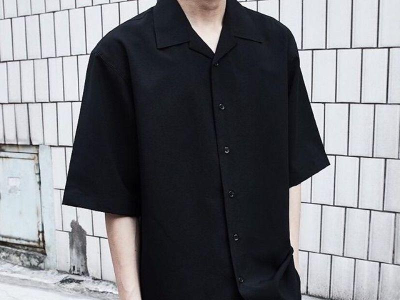 Phối đồ với áo sơ mi tay ngắn nam cổ vest