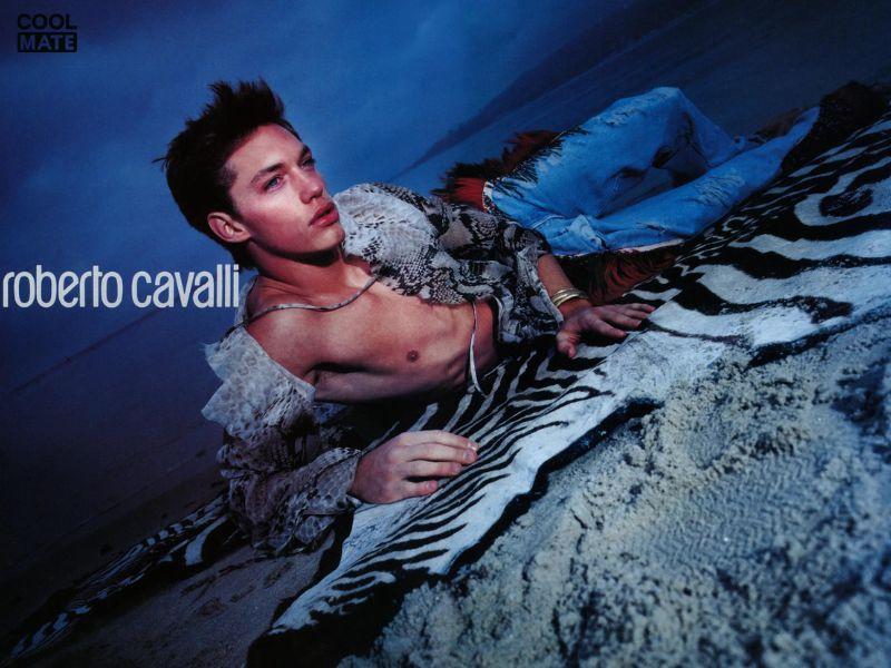 thuong-hieu-quan-jean-nam-Roberto-Cavalli