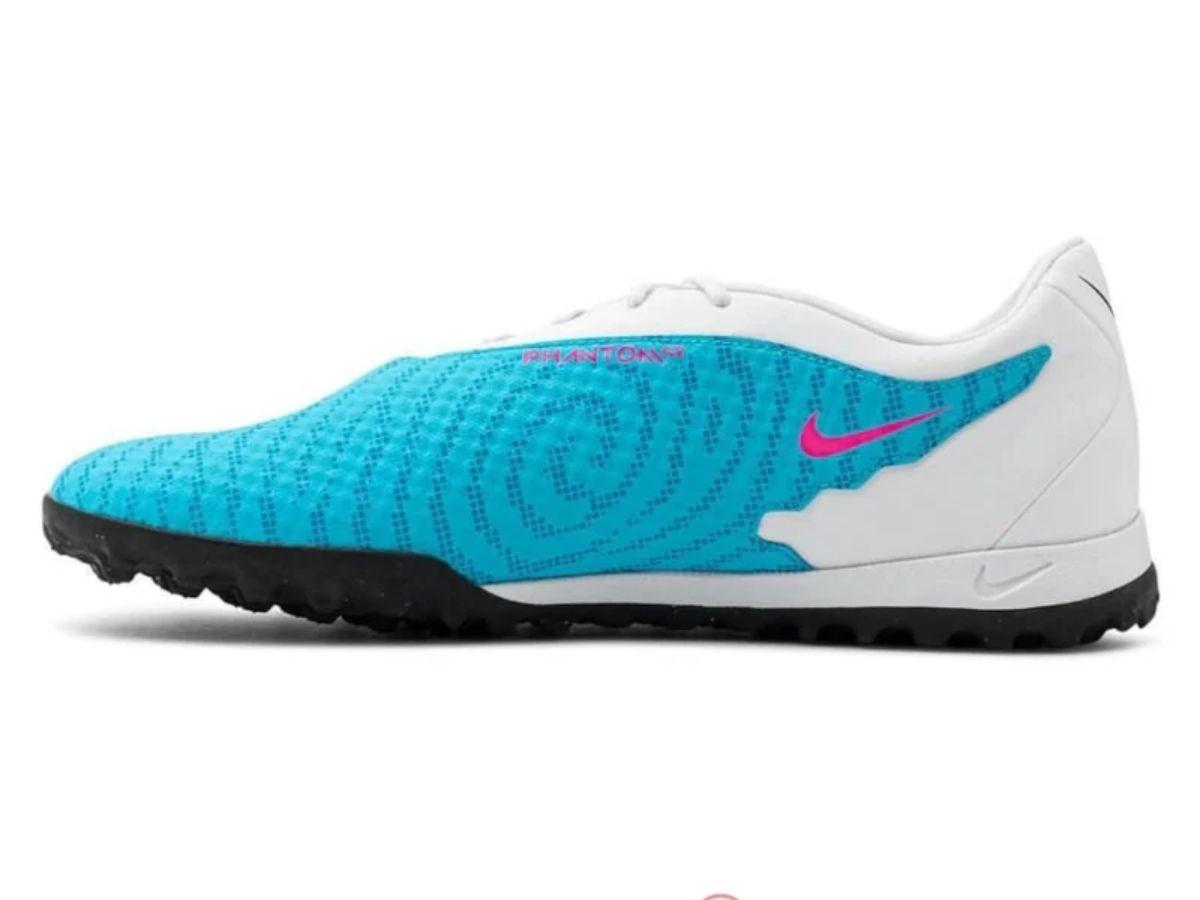 Giày Nike Phantom GX Academy nổi tiếng với form giày thoải mái