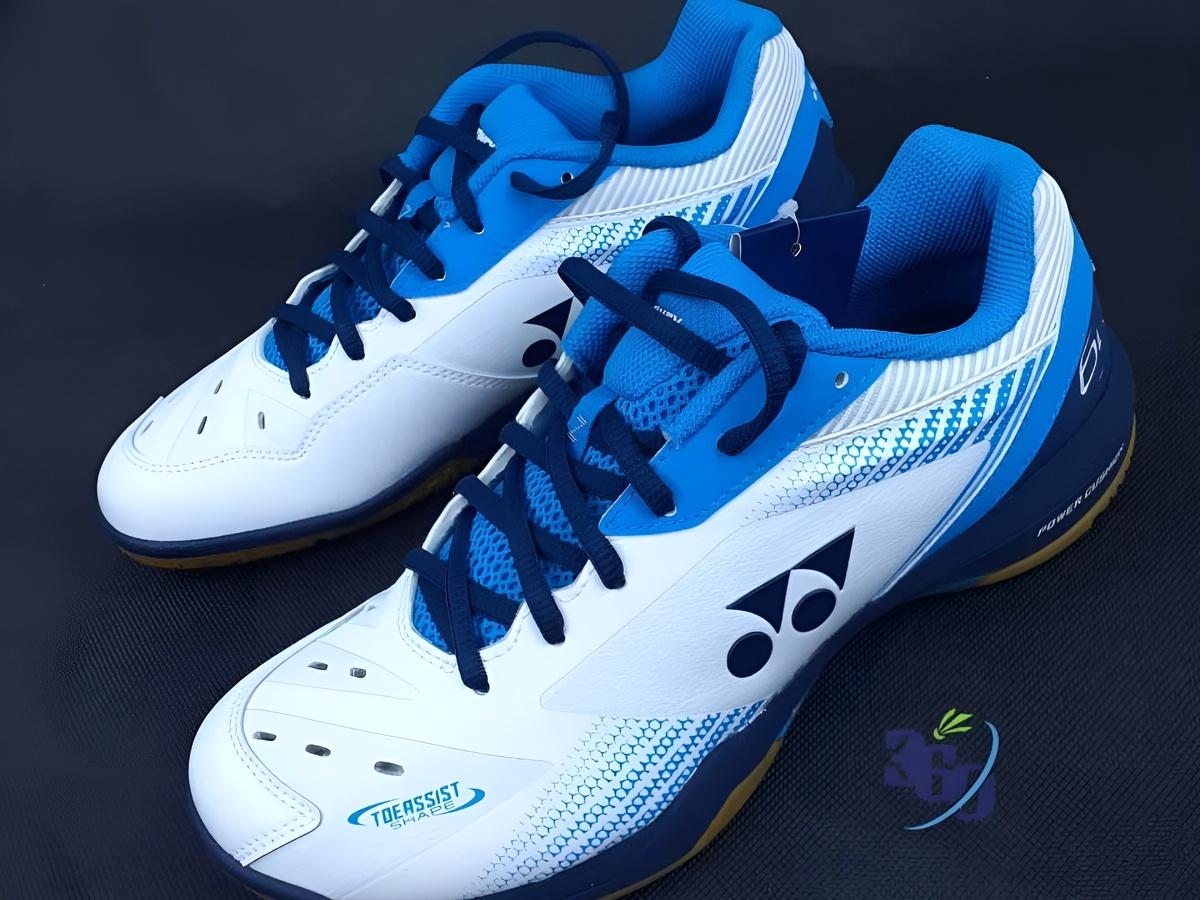 Những tiêu chí cần có của một đôi giày cầu lông