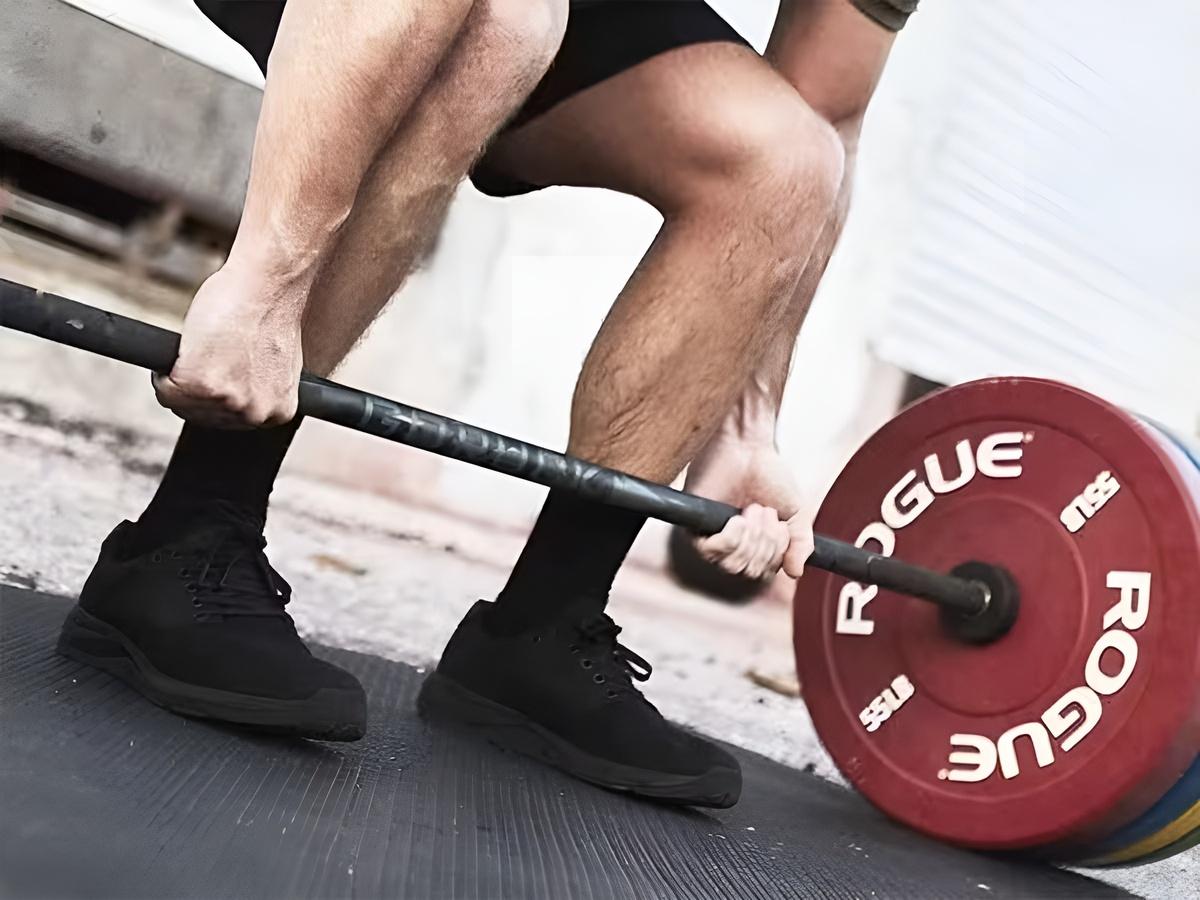 Chất liệu Upper quyết định sự thoải mái và dễ thở cho đôi chân