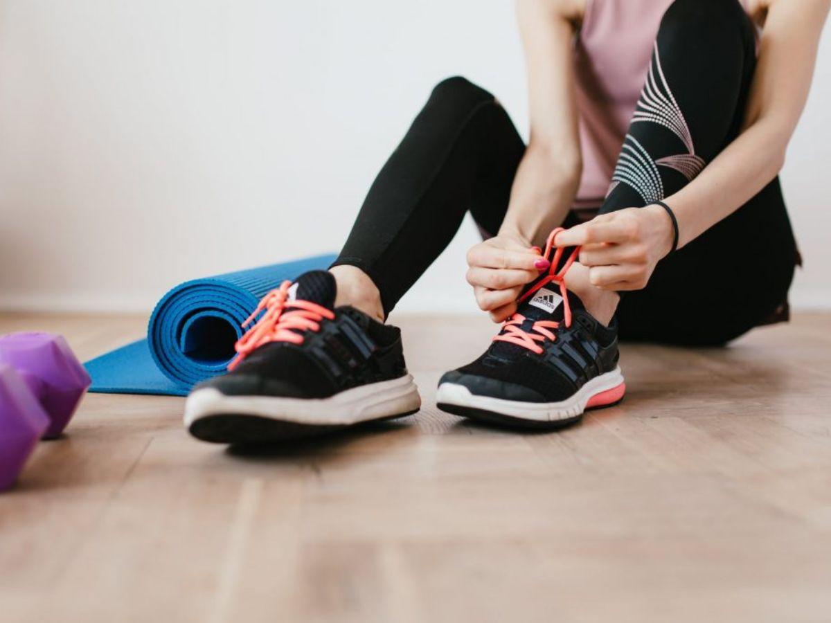 Một đôi giày phù hợp dựa trên nhiều yếu tố