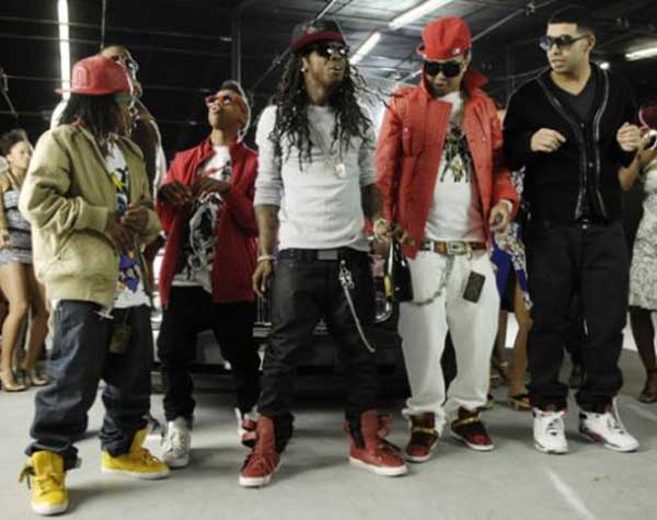 Thời trang Hip hop - sự kết hợp giữa cá tính và thoải mái