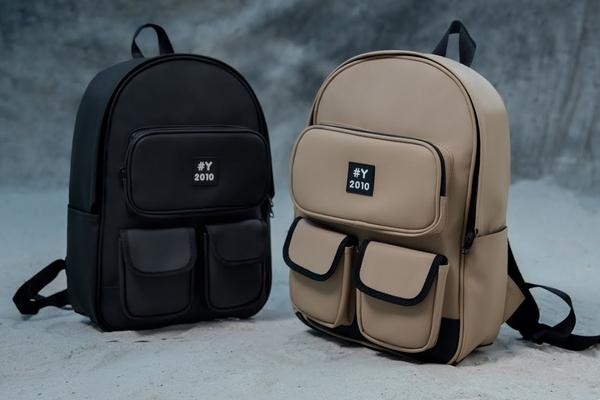 Balo mini Modern Y Nguyên Bản Ver7 với phong cách streetwear