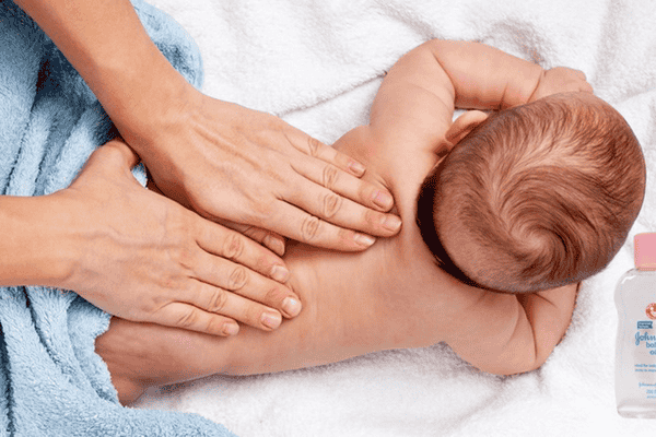 Dầu trẻ em cũng là gợi ý hay ho nếu bạn đang kết kem cạo râu