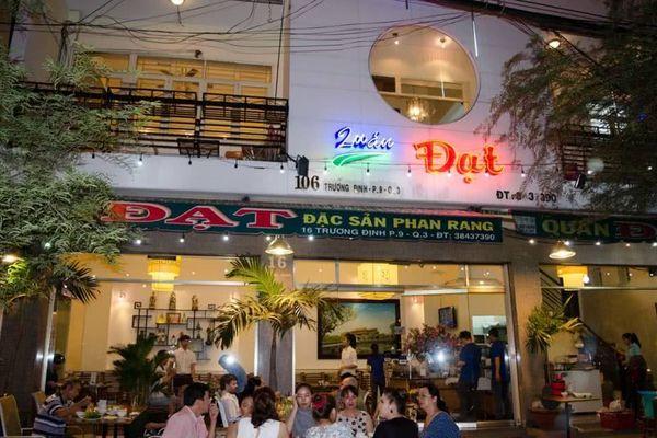 quan bia xem bóng đá ở TPHCM Đạt Beer Club