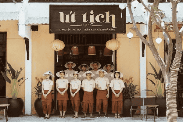 Út Tịch Cafe - quán cafe xem bóng đá cực cháy tại Đà Nẵng