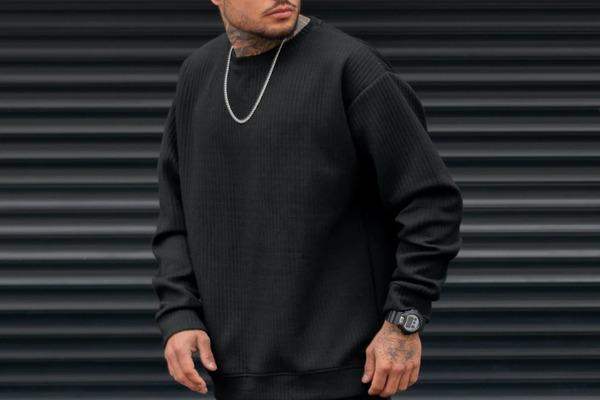 Ảnh tổng hợp các mẫu sweater local brand màu đen