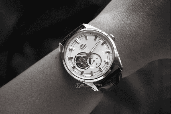 top-3-mau-dong-ho-co-dien-ban-chay-nhat-tam-trung-cho-nam-gioi