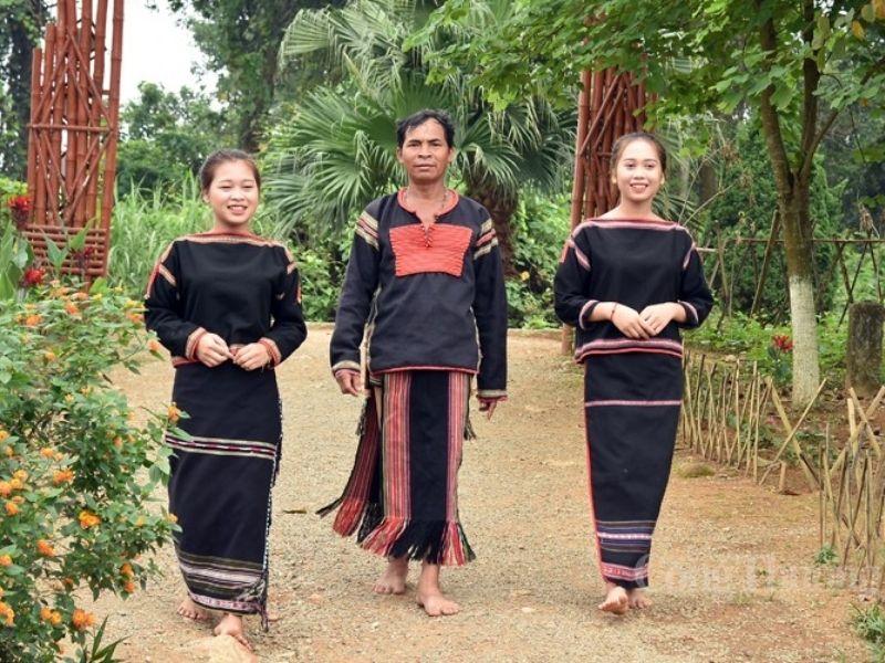 Trang phục truyền thống của dân tộc Ê Đê