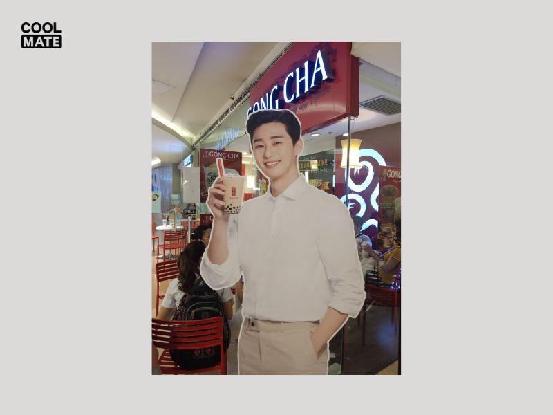 Mẫu Die cut standee nhân vật nổi tiếng