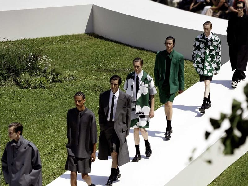 Bộ sưu tập thời trang đẳng cấp đến từ nh&agrave; mốt Valentino