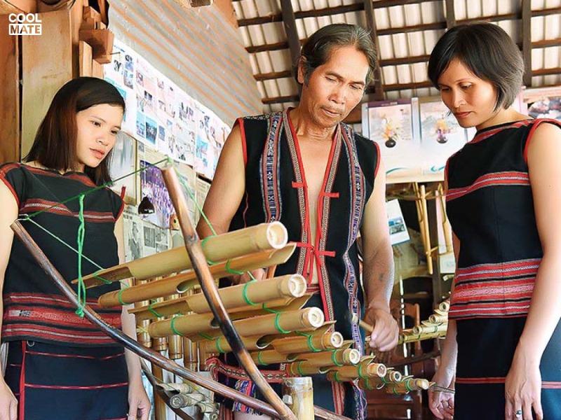 Trang phục truyền thống của dân tộc Gia Rai