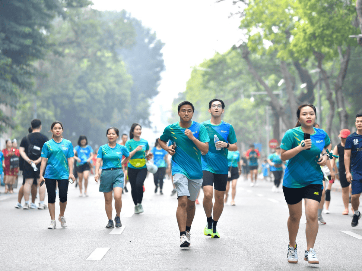 Tập chạy bền đều đặn sẽ giúp tăng tốc độ lưu thông máu và nâng cao sức khỏe tim mạch 