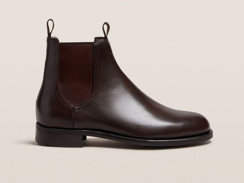 Chelsea boots tối giản, dễ phối đồ