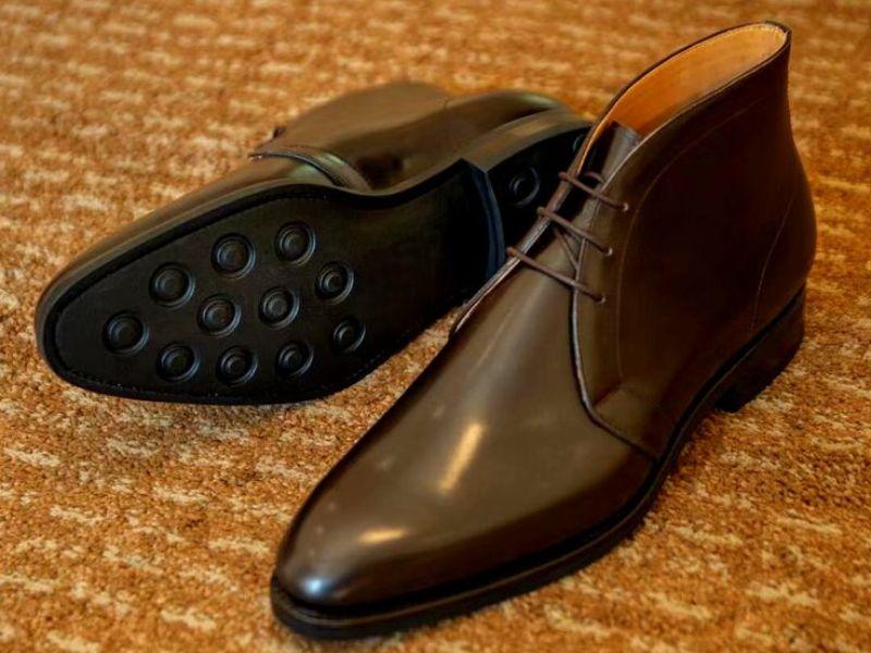 Đặc điểm giày Chukka Boots