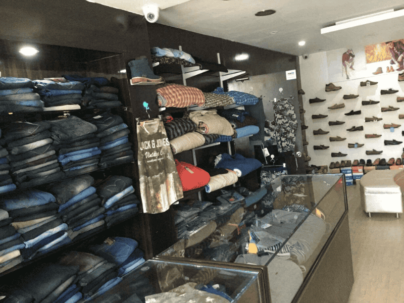BMS Sports Fashion cung cấp sản phẩm mẫu mã đa dạng và giá cả hợp lý