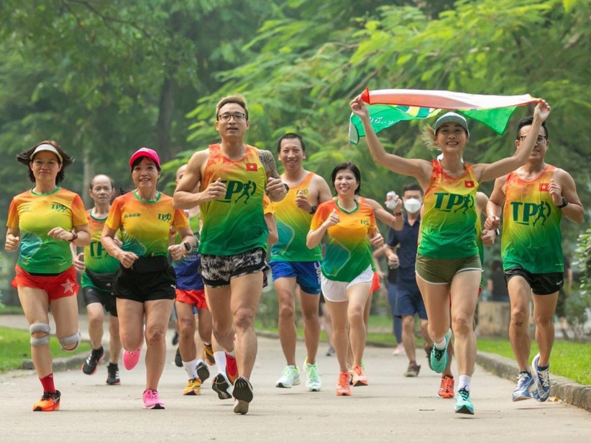 Công viên Thống Nhất là nơi chạy bộ lý tưởng của người dân