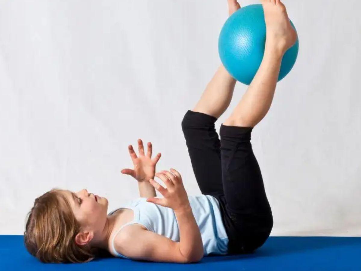 Cơ thể ở trong một tư thế quá lâu cũng dễ bị chuột rút