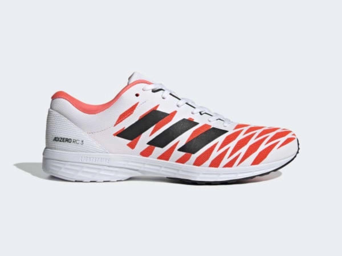 Giày chạy bộ Adidas Adizero RC 3 mang lại độ bám chắc chắn trên mọi địa hình