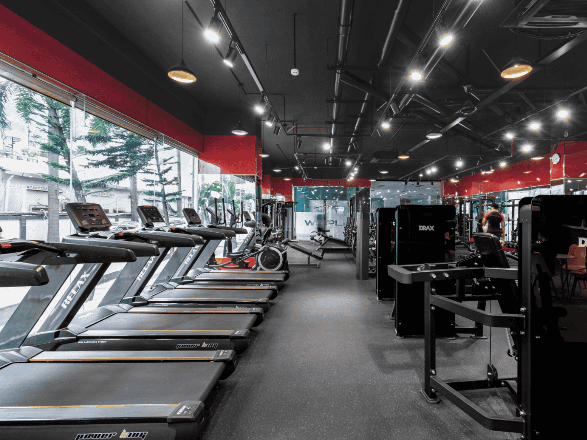 Phòng tập gym ở Tân Phú đẹp - World Fit Center