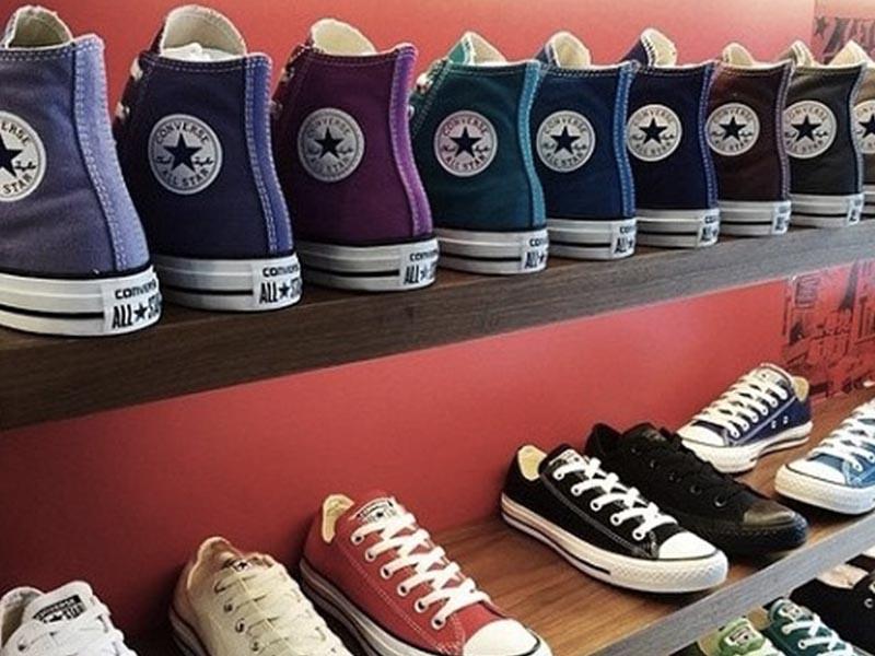 cach-nhan-biet-giay-converse-that-gia-chuan-nhat