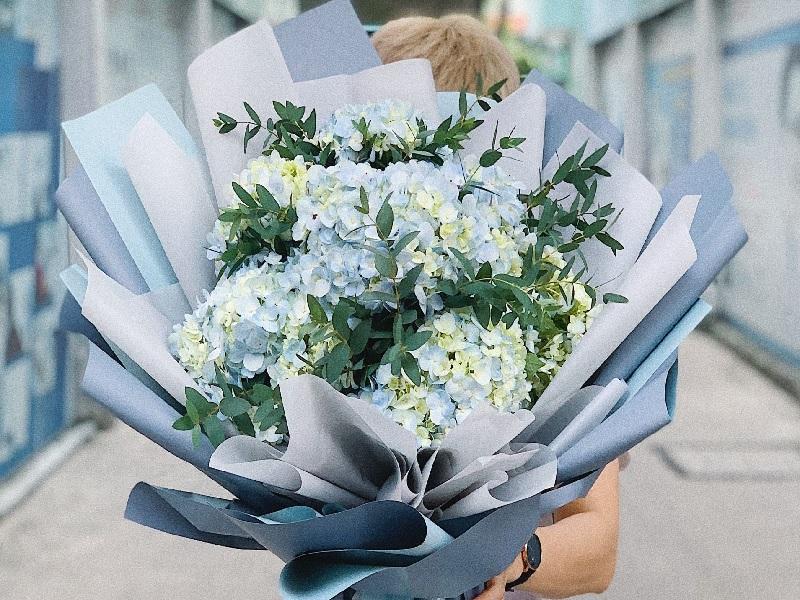 Cẩm tú cầu xanh thể hiện sự chân thành với người vợ