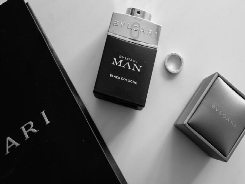 Bvlgari Man Black Cologne nam tính, tinh tế